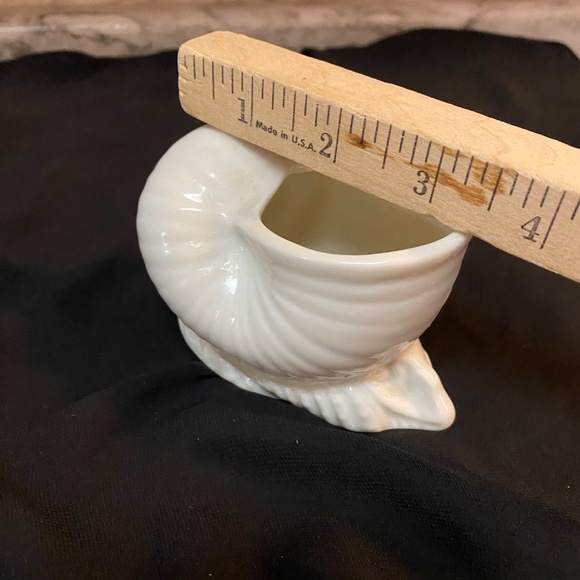 #1A Sea Shell shaped trinket bowl ceramic - Picture 7 of 7